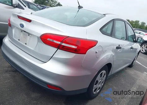 2016 Ford Focus S from USA, damaged, VIN 1FADP3E21GL218052